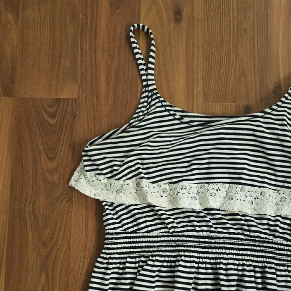 Roxy Black and White Striped Top - Picture 3 of 5